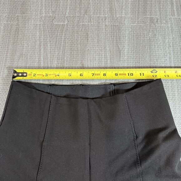 Nygard Slims Legging Black Size Small Elastic Waist Center Seam NWT 27” Inseam - Picture 3 of 6